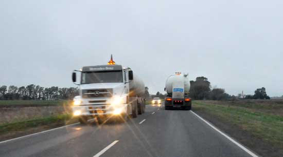 Comienza la restricción de camiones por Semana Santa Comienza la restricción de camiones por Semana Santa
