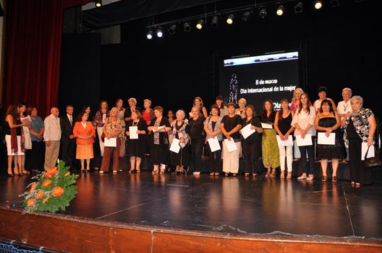 Se dieron a conocer los reconocimientos Dina Pontoni” Se dieron a conocer los reconocimientos Dina Pontoni”