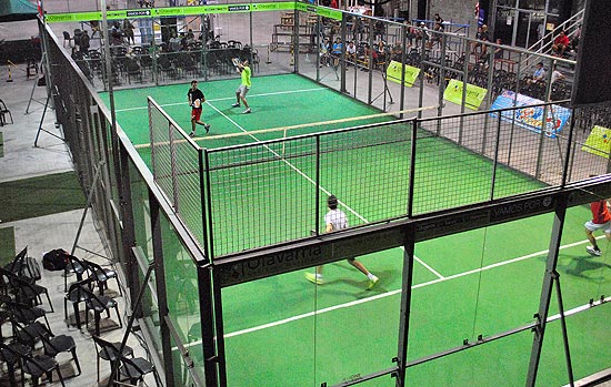 Padel: buen marco de público para la primera jornada Padel: buen marco de público para la primera jornada
