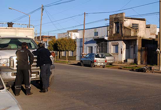 Choque entre una camioneta y una moto en Pellegrini y Álvaro Barros Choque entre una camioneta y una moto en Pellegrini y Álvaro Barros